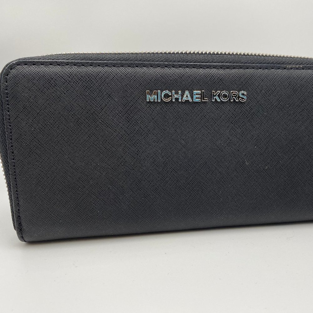 Michael Kors' Purse - ONLY USED ONCE!